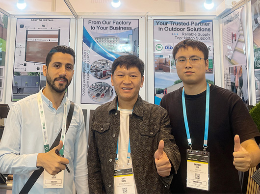 On site communication at the exhibition